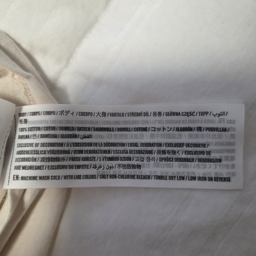Abercrombie And Fitch Oversized Cream Graphic T-Shirt - Picture 4 of 4